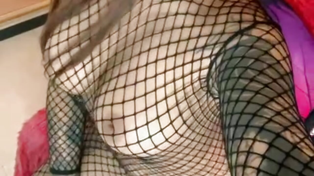 Taste me 💣🔥 - video by Cori_Paige cam model