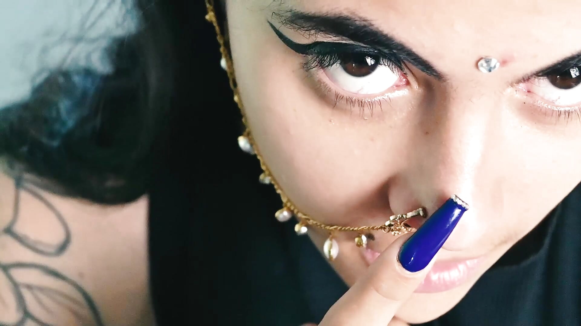 beautifull pircing 🥵😇 - video by Cori_Paige cam model