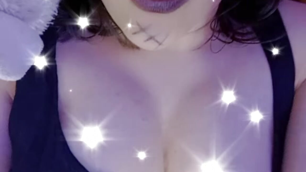 Explore my body 👀 - video by anndreapds cam model