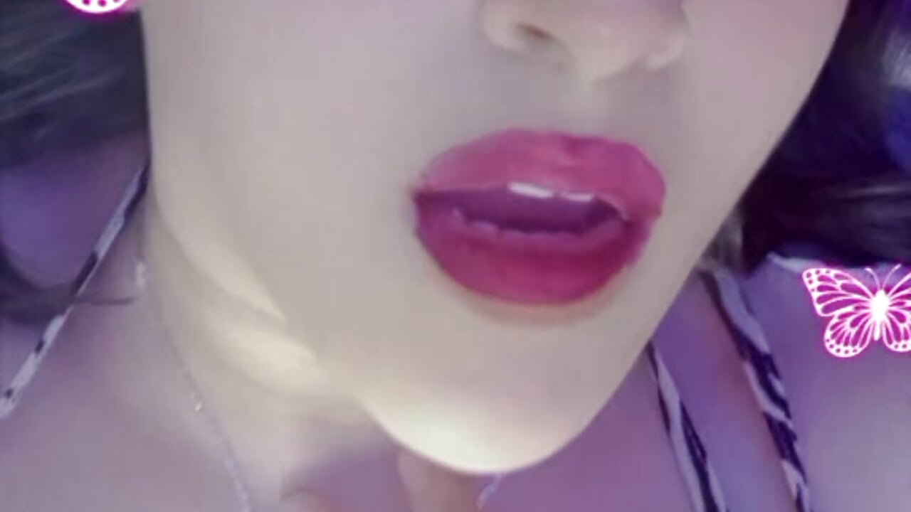 Dare to look 😈 - video by anndreapds cam model