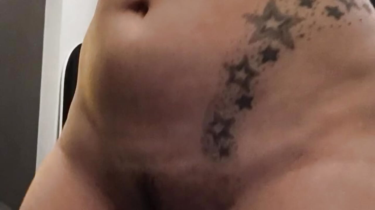 Prezervatifli Masa Ayağı Sokma (Ömer) | Table leg insertion－カメラキャストのZarayuceの動画