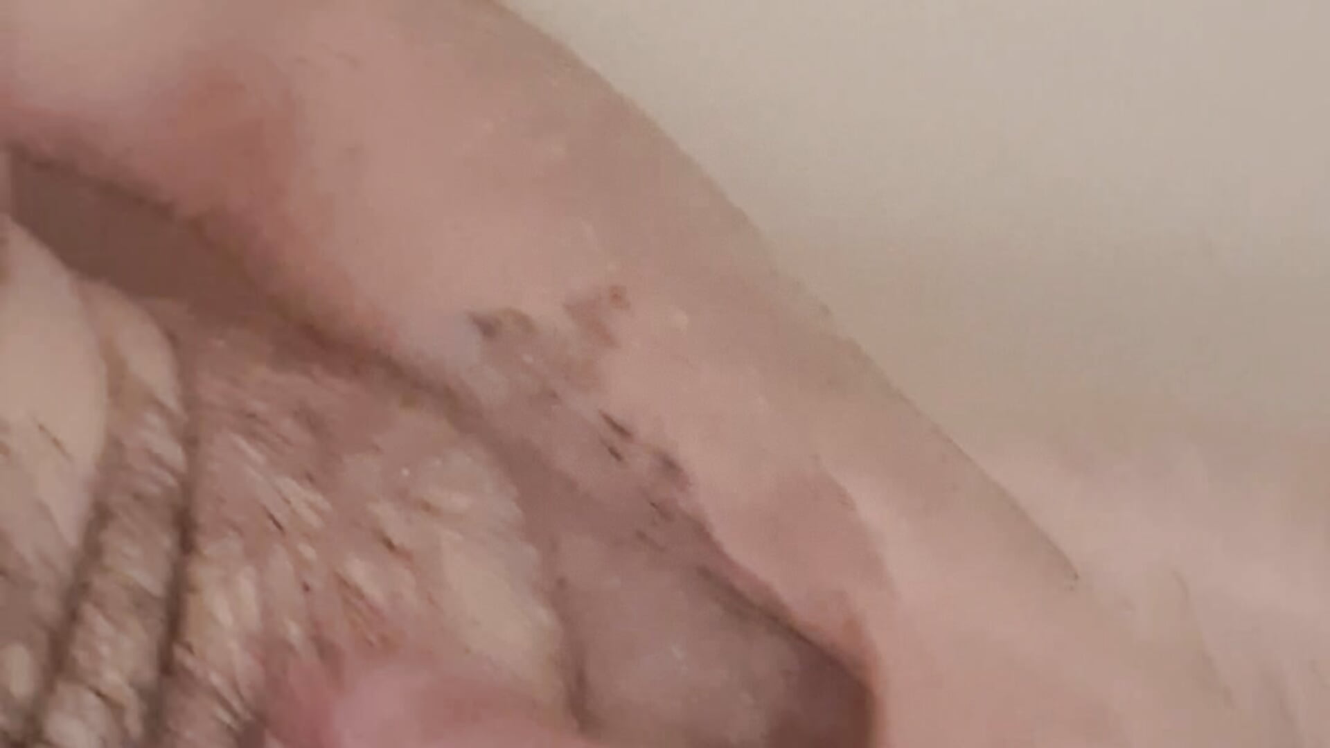 2594 bath ball grabbing tugging dick belly  slap hot teasing - Zander823 adlı kamera modelinin videosu