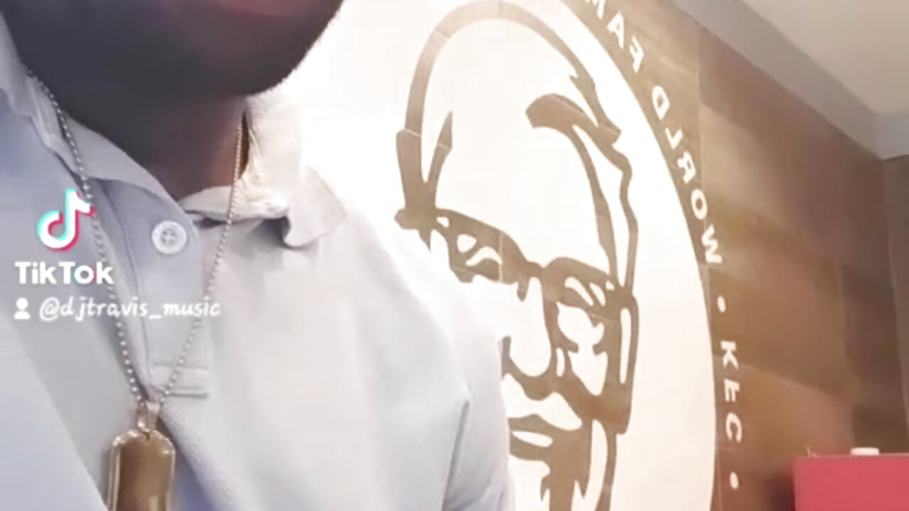 🥶 - βίντεο μοντέλου Bighood_T