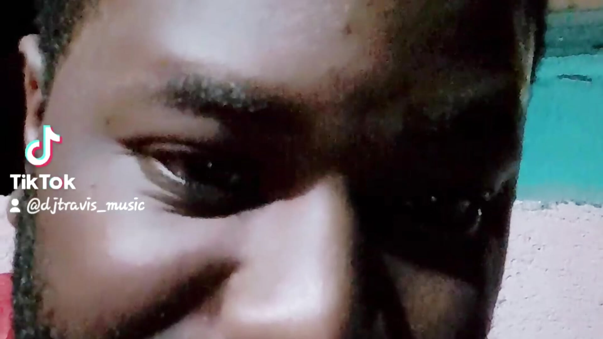 Vibz everytime - βίντεο μοντέλου Bighood_T