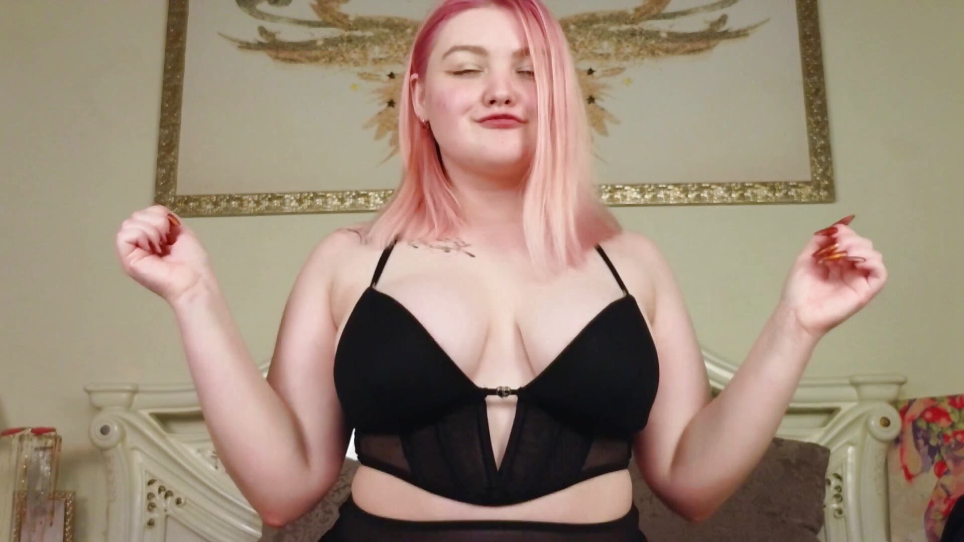 I'll please you a little with my view 🥰 - ক্যাম মডেল Unholy_Lady-এর ভিডিও