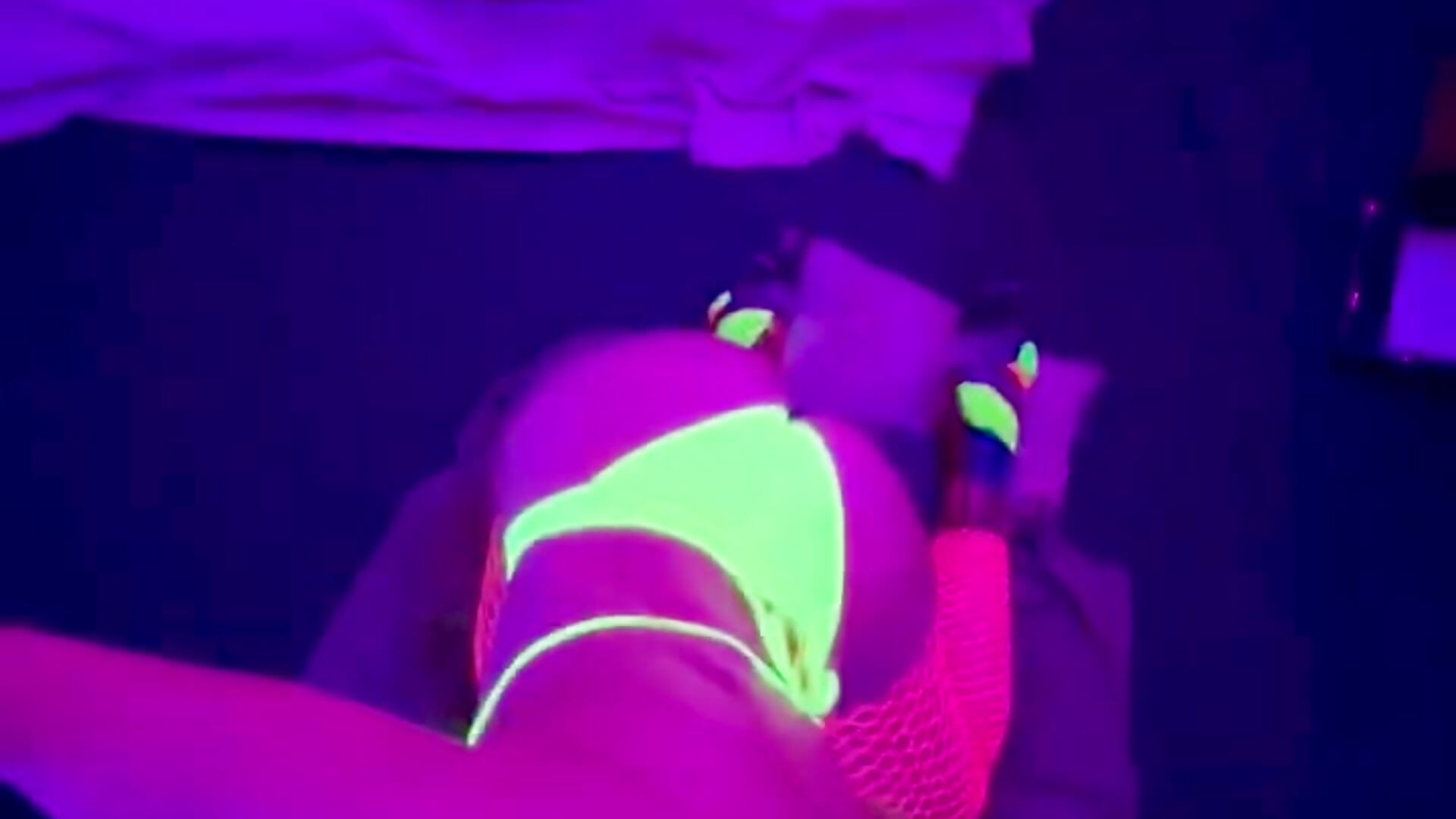 cock tease - video oleh model kamera MadisonMarie