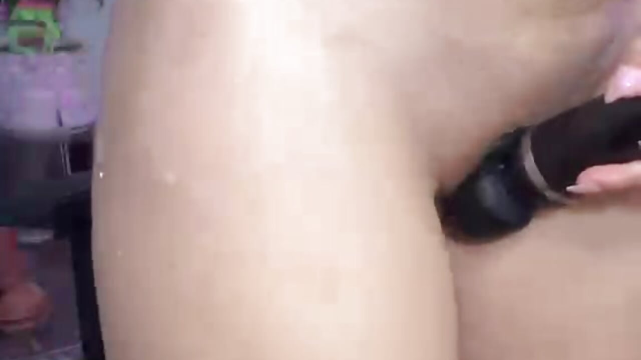 naked oil  play pussy - video by peachcam1 cam model