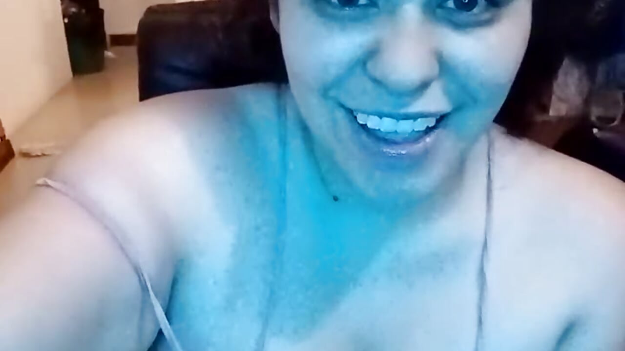 My smile is for you! - video di Anne_purple modella di cam