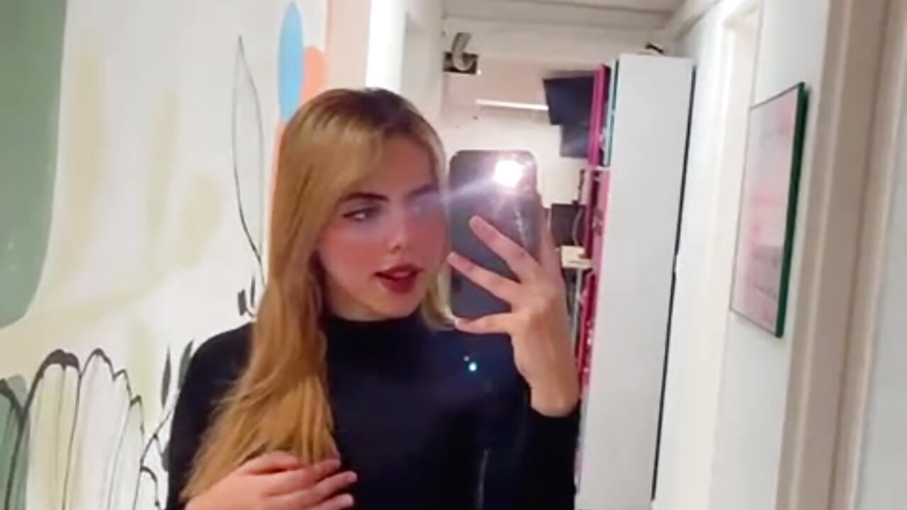 Have a good day - video by Leeromero1 cam model