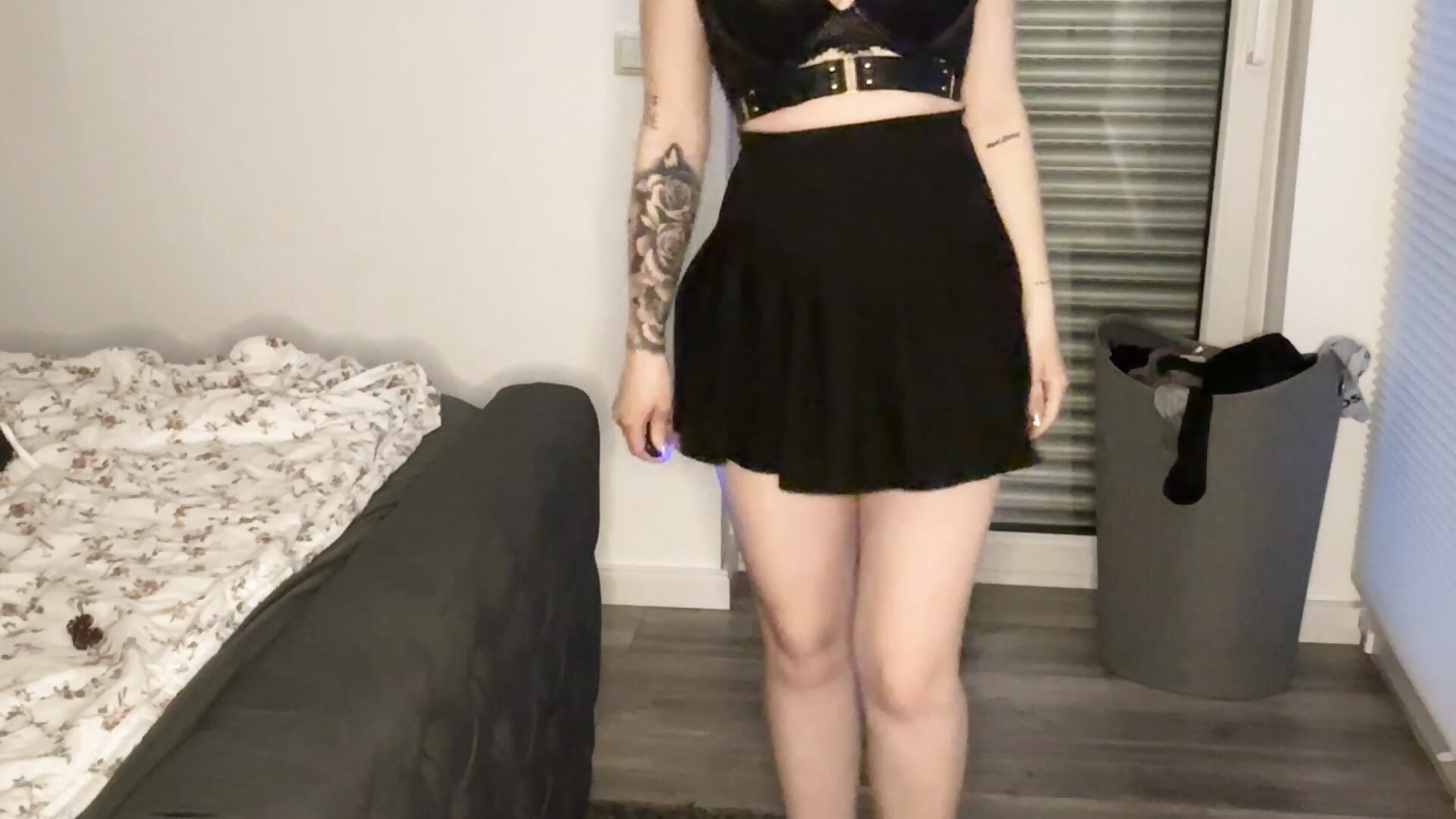 What do you think? - video by RoxiBlack cam model