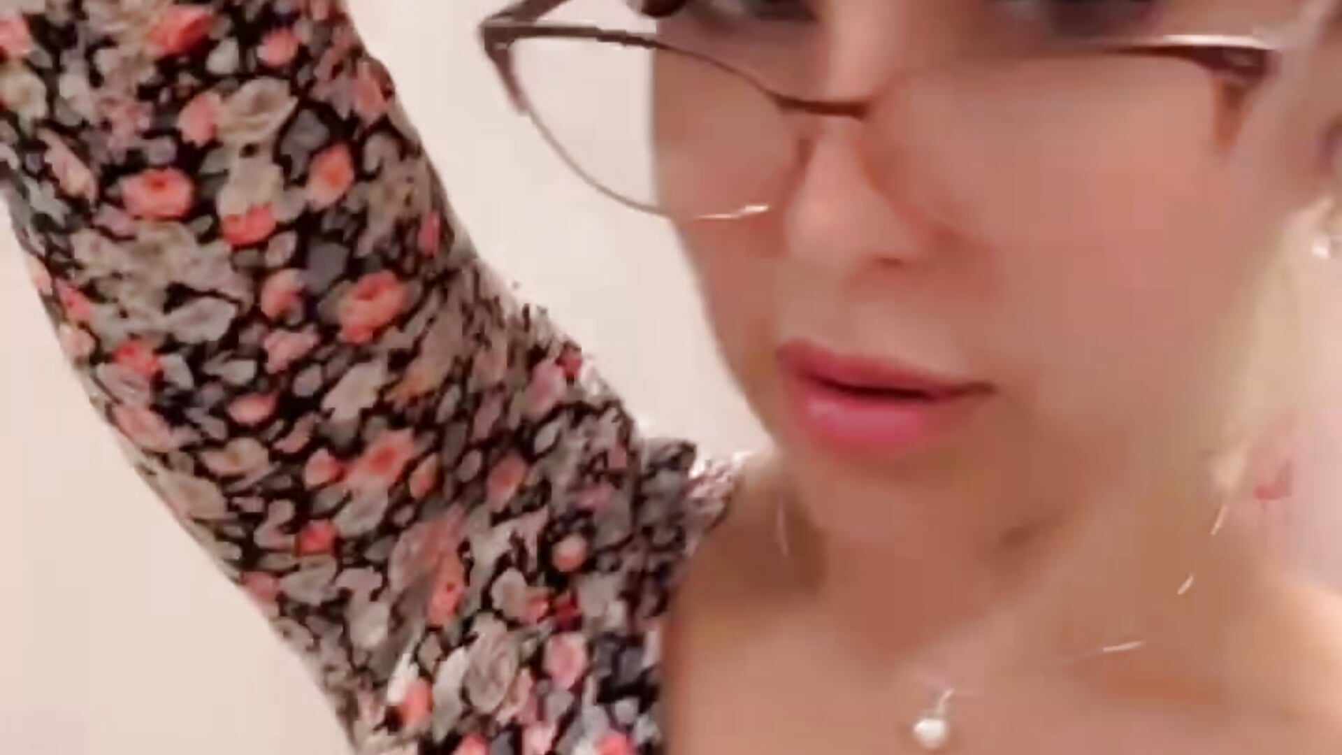 Kiss for you 🥰－カメラキャストのblondyrubyの動画