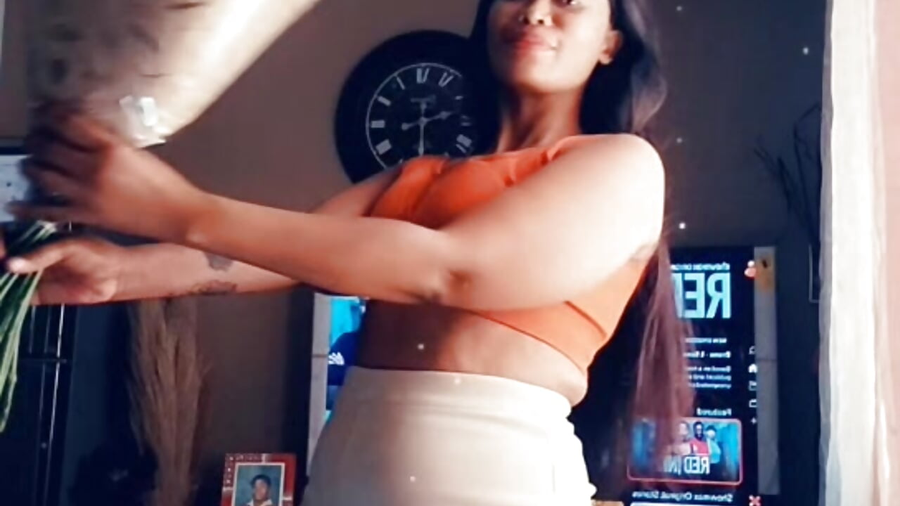 1000641991 – video af leoass cam-model