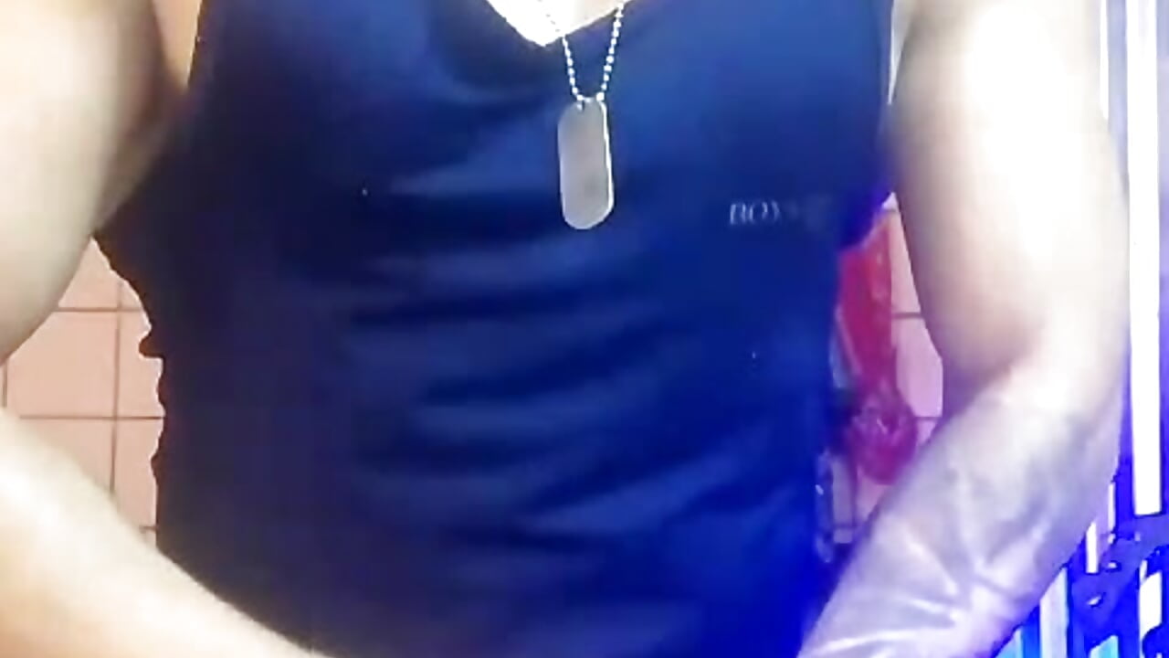 Bulge in mesh thong - video oleh model kamera lean_arcos