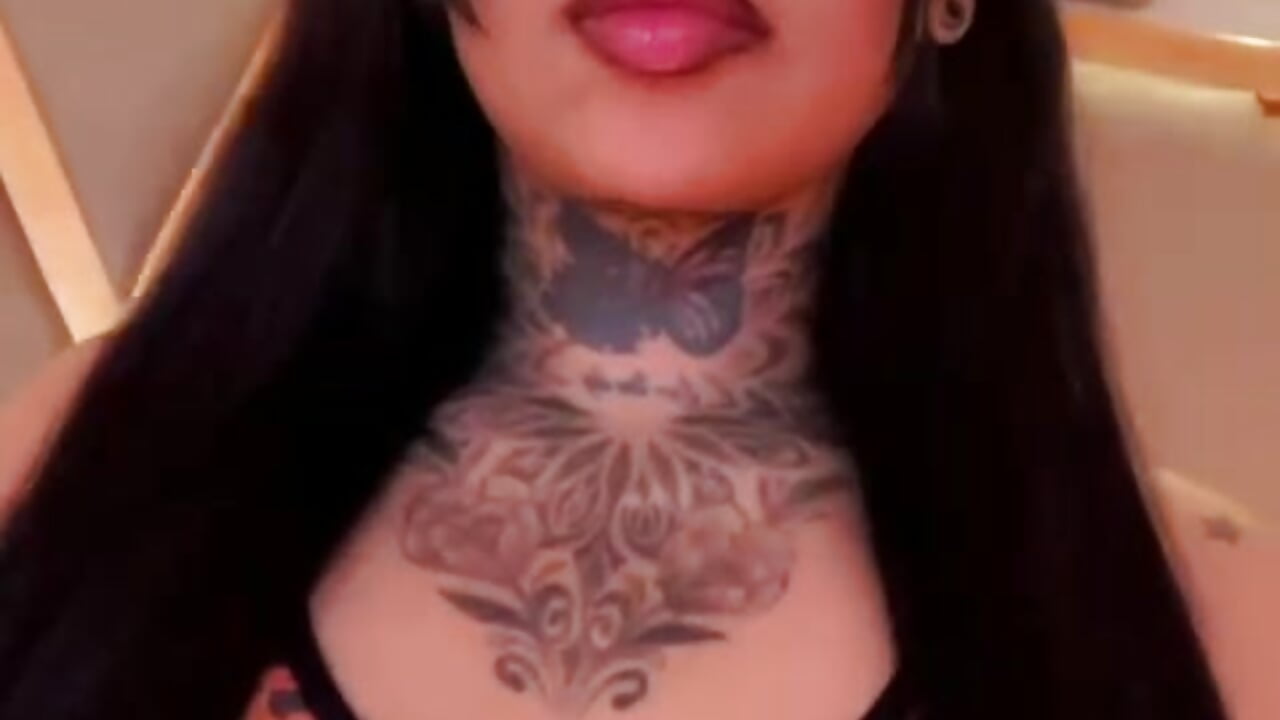 Forget tricks, I’m only here for your treat🎃🔥🤤– cattaleeyaa kameramodell videója