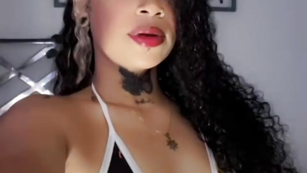 Kiss me and then enjoy my body 🫦😈🍒– cattaleeyaa kameramodell videója
