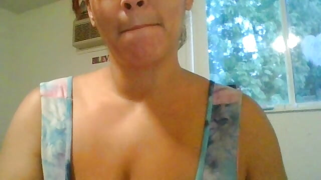 SYL VIBING - video by ExoticVibes69 cam model