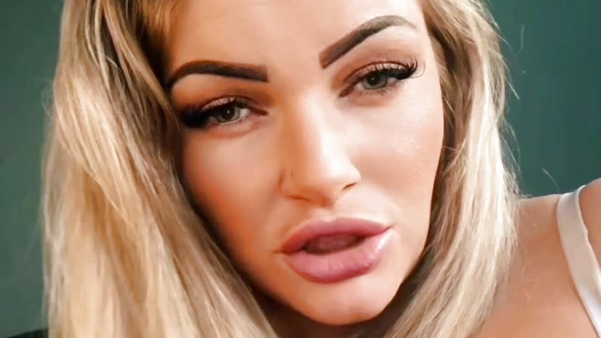 export_1696013501021 - video by GabyHofstede cam model