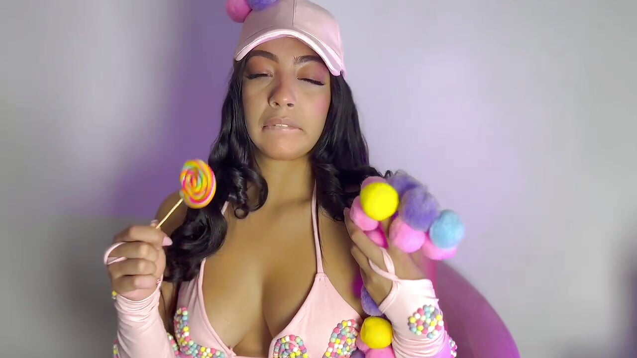 Sweet and naughty - vídeo de Emma-Hell