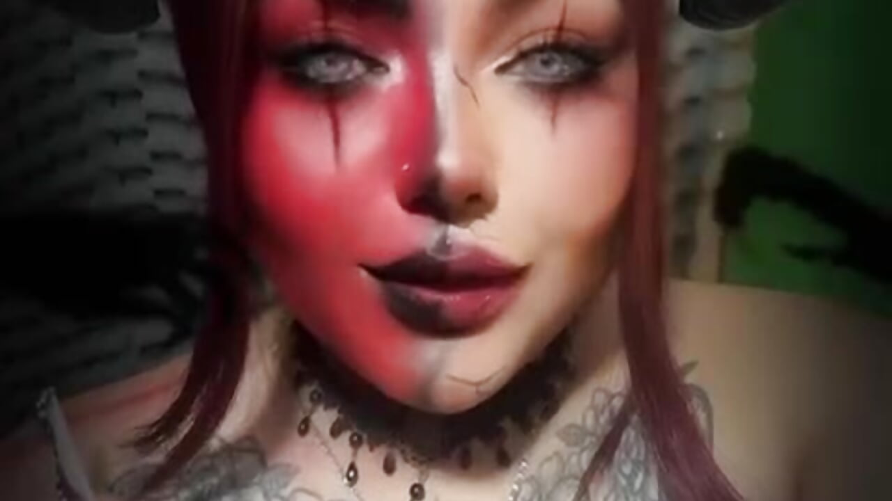 7 days until halloween👹🎃🪄🐈‍⬛ - video by shayna_manson_ cam model