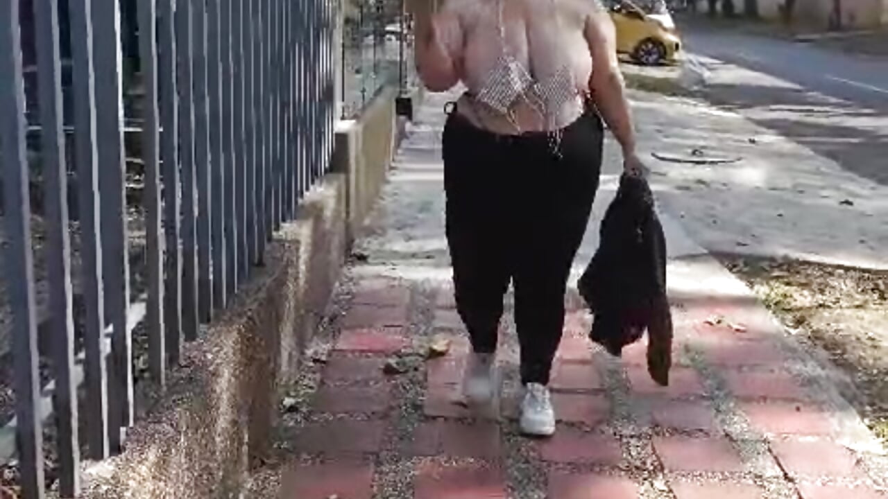 Walking outside with my hot top - video by Sara_Thompsoon cam model
