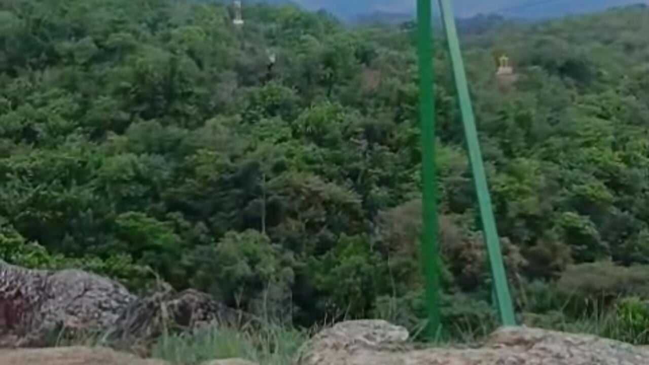 ZIP LINE FLIGHT - video by Stepmom_slut_50 cam model