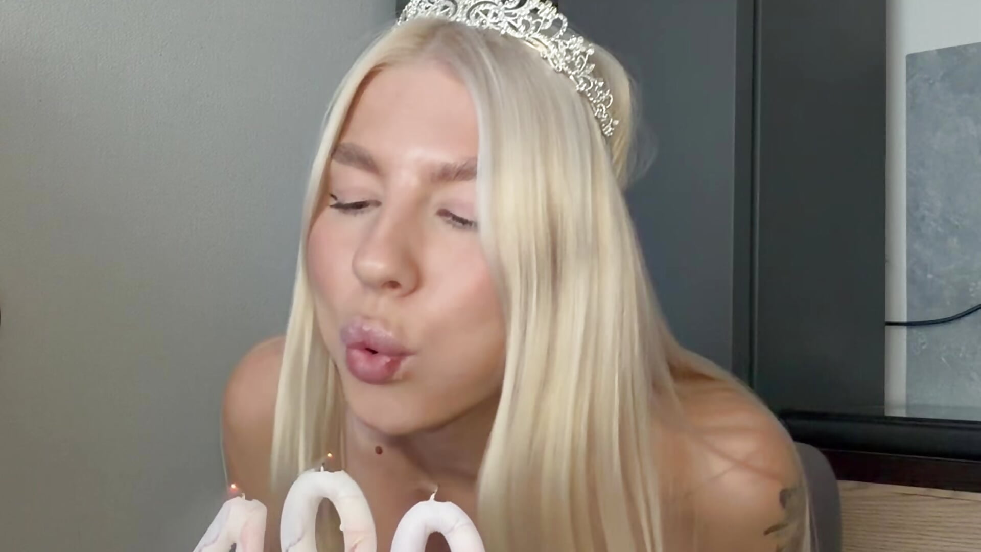 THANK U FOR 400k 🌷🎂 - video van NewLale cam-model