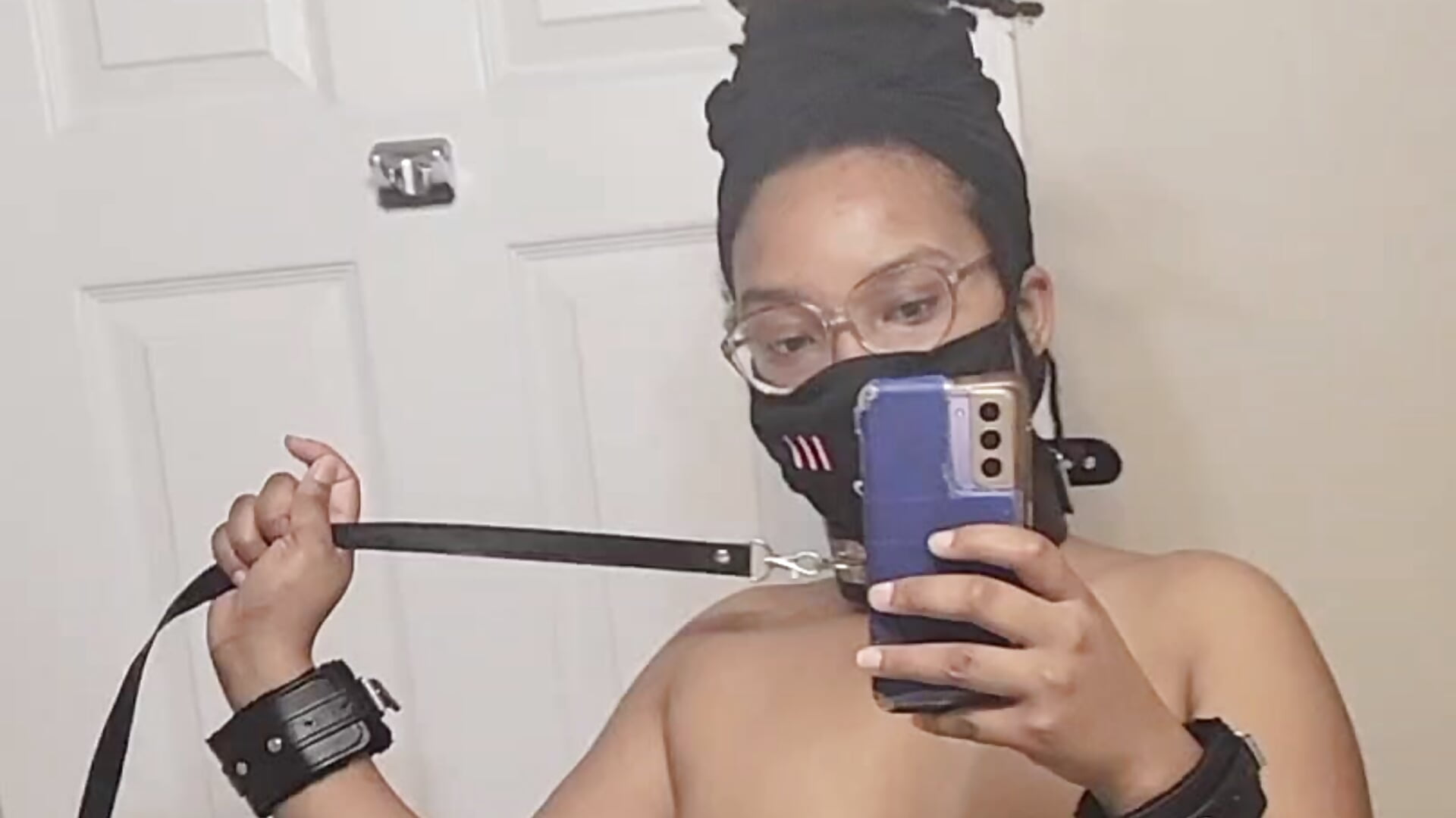 Leash and Collar - video by SamiTsunami cam model