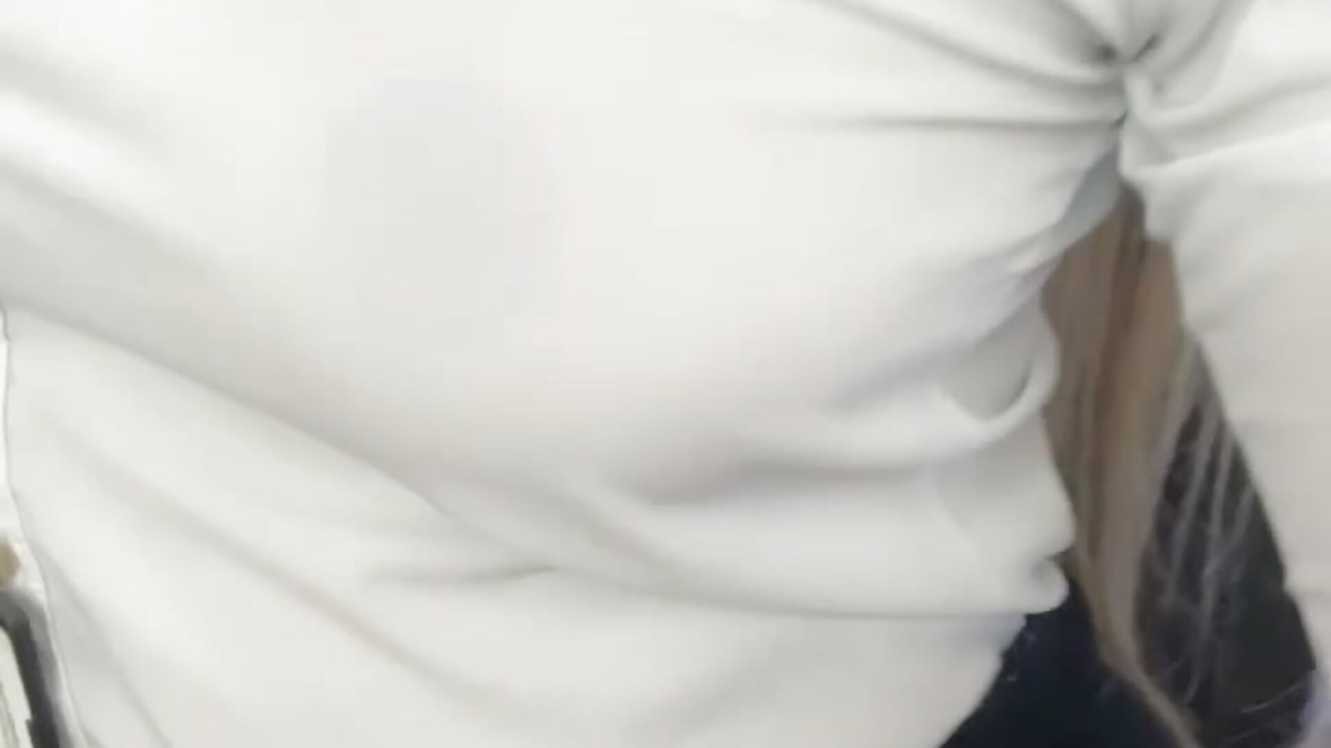 Nipple happy - video oleh Office_StudentGamer