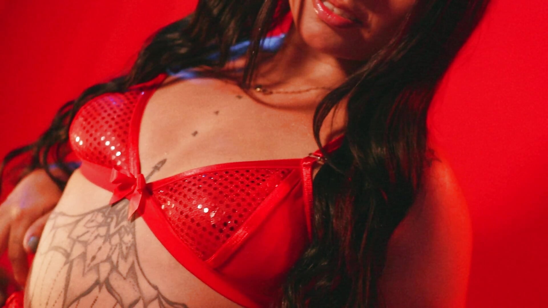 Kaia – video od webkamerové modelky CandyRoxx1_