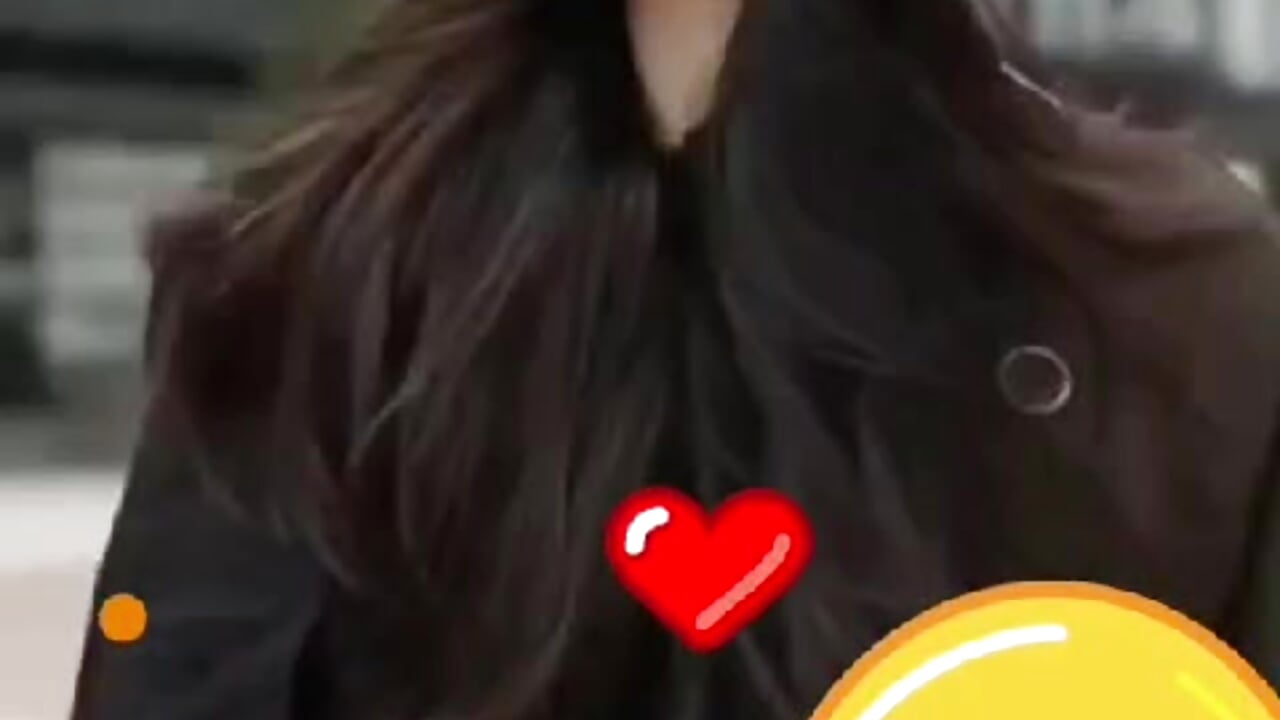 Hot in black mistress - video by DaisyMun cam model