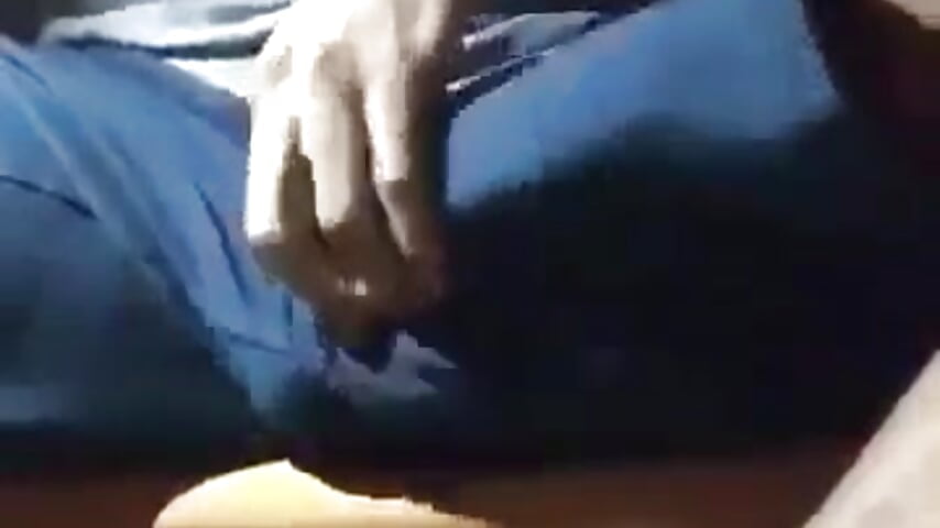 gran verga asomando y acabada - video by Machoprostatico