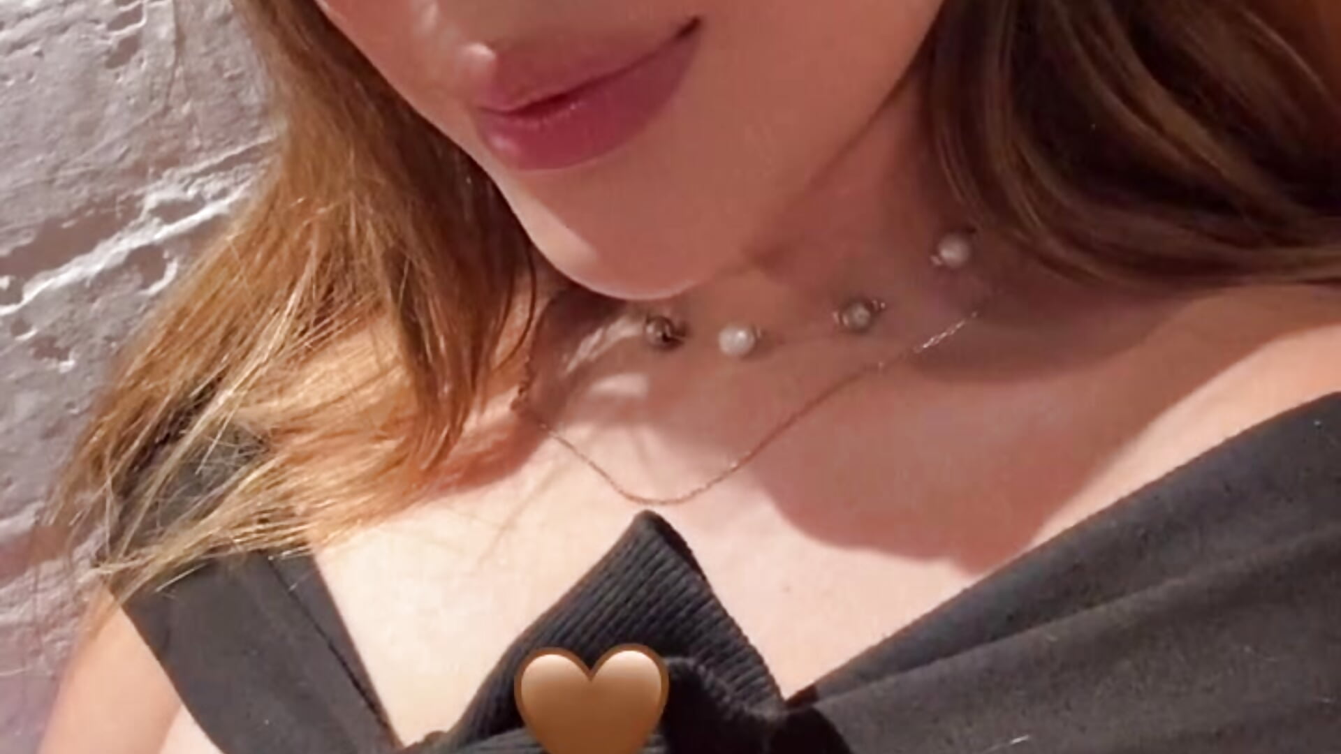 👄 - video by Condes_carmen cam model