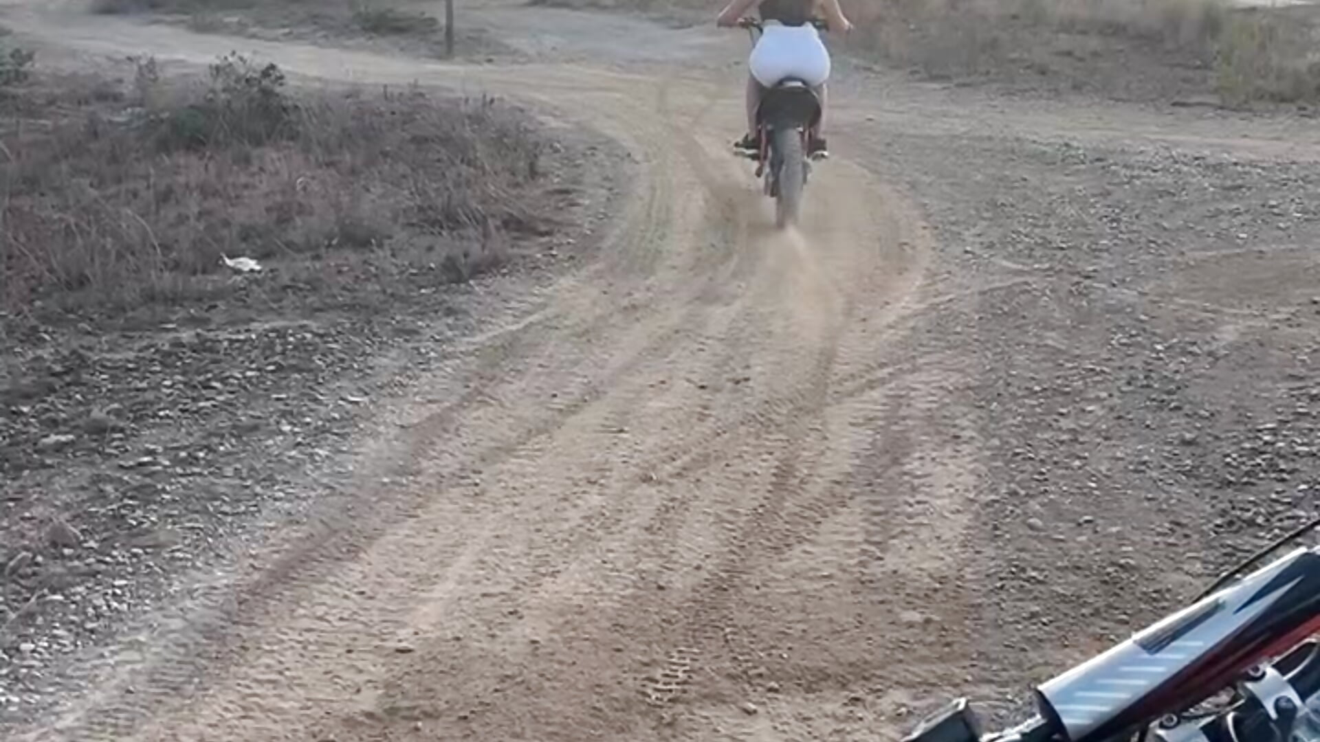 Moto mami - video by Condes_carmen cam model