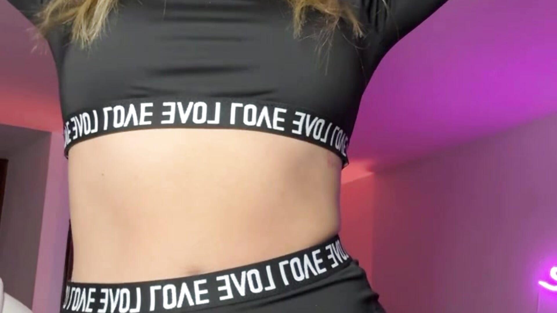 Come, baby online - video by Condes_carmen cam model