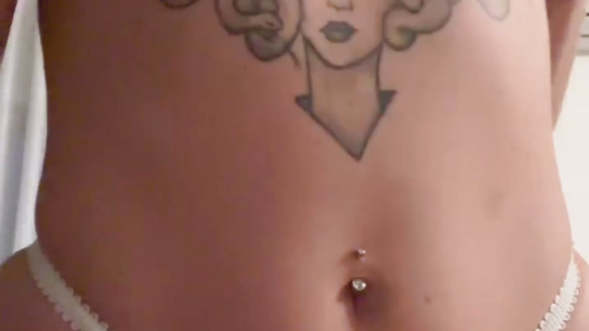 Body tour - video van MayaJenkins cam-model