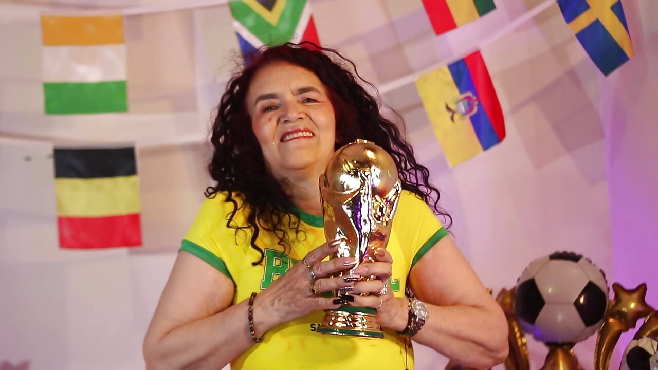 💖 The passion of the World Cup next to me 💖 - video by agatha_ross26 cam model