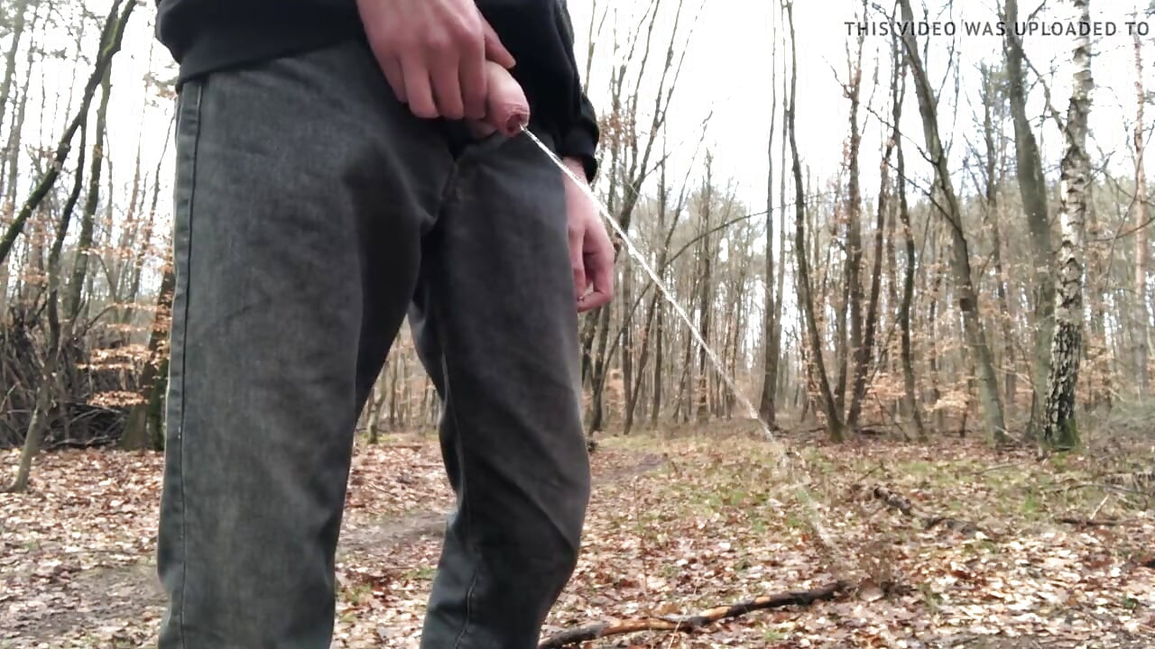 moi extérieur (pisse) – видео вебкам-модели adampumped