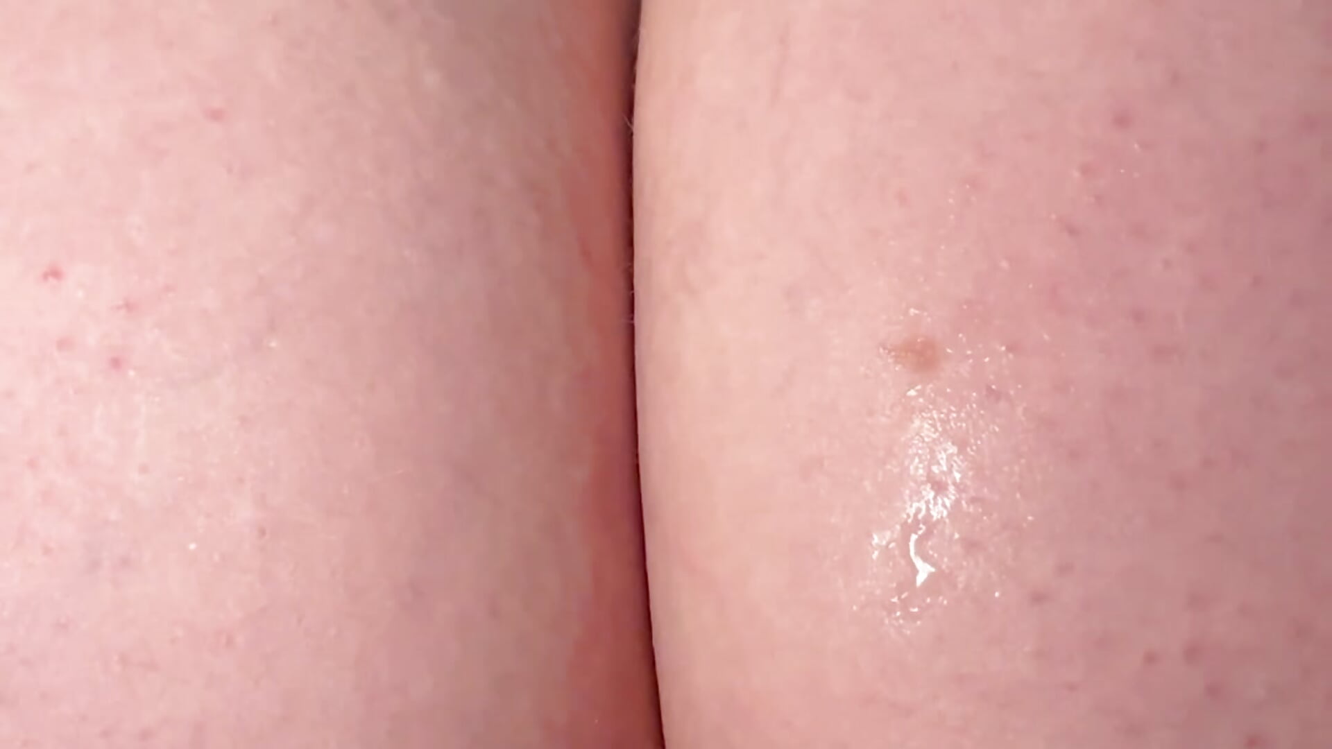 EPIC ANAL TS - First Ever Full Size Dildo In My Tight Ass (Previously Sent In PM As 3 Videos)) - video by GingerSnap33 cam model