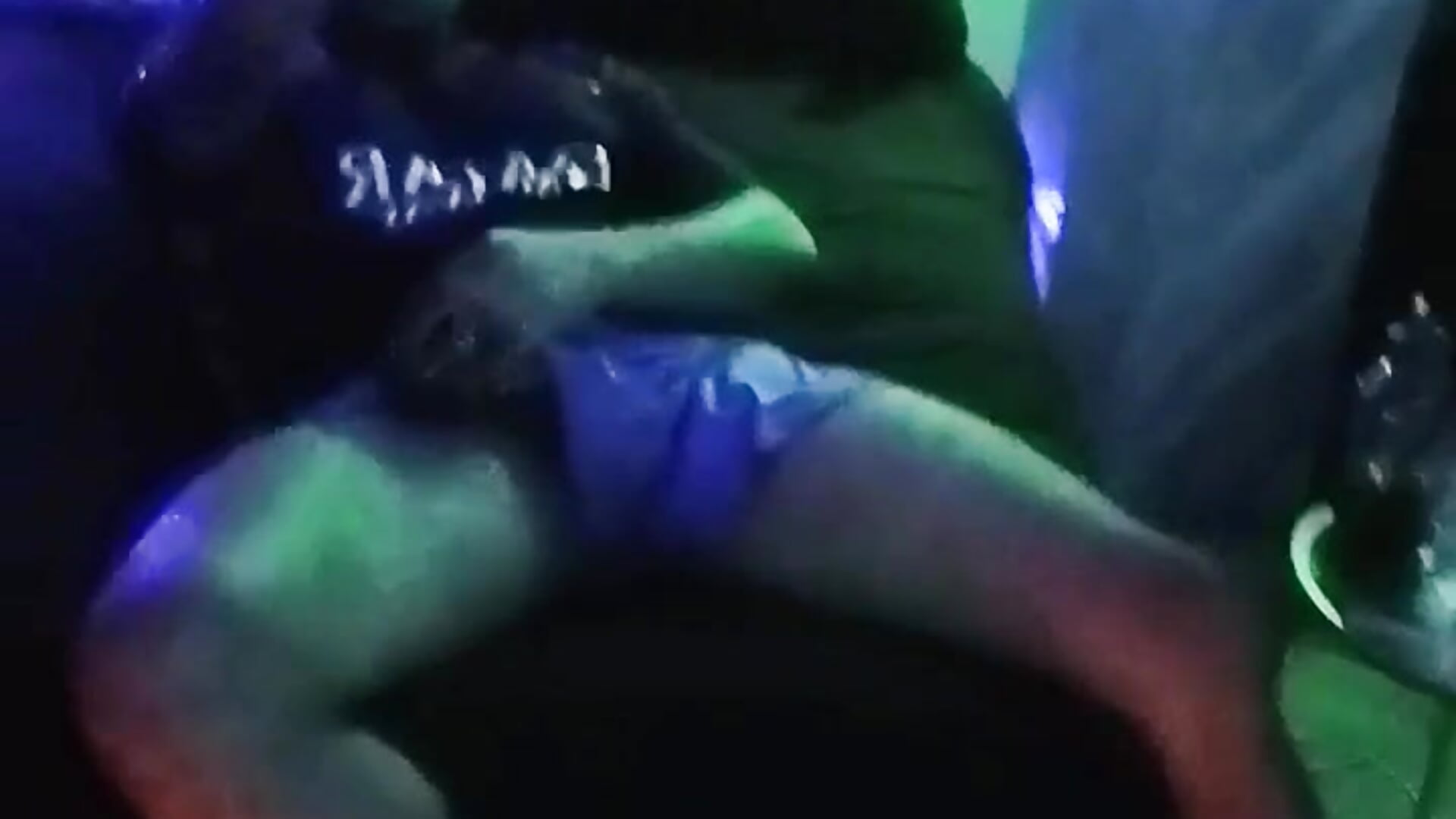 Horny  possing – video af Thgrr cam-model