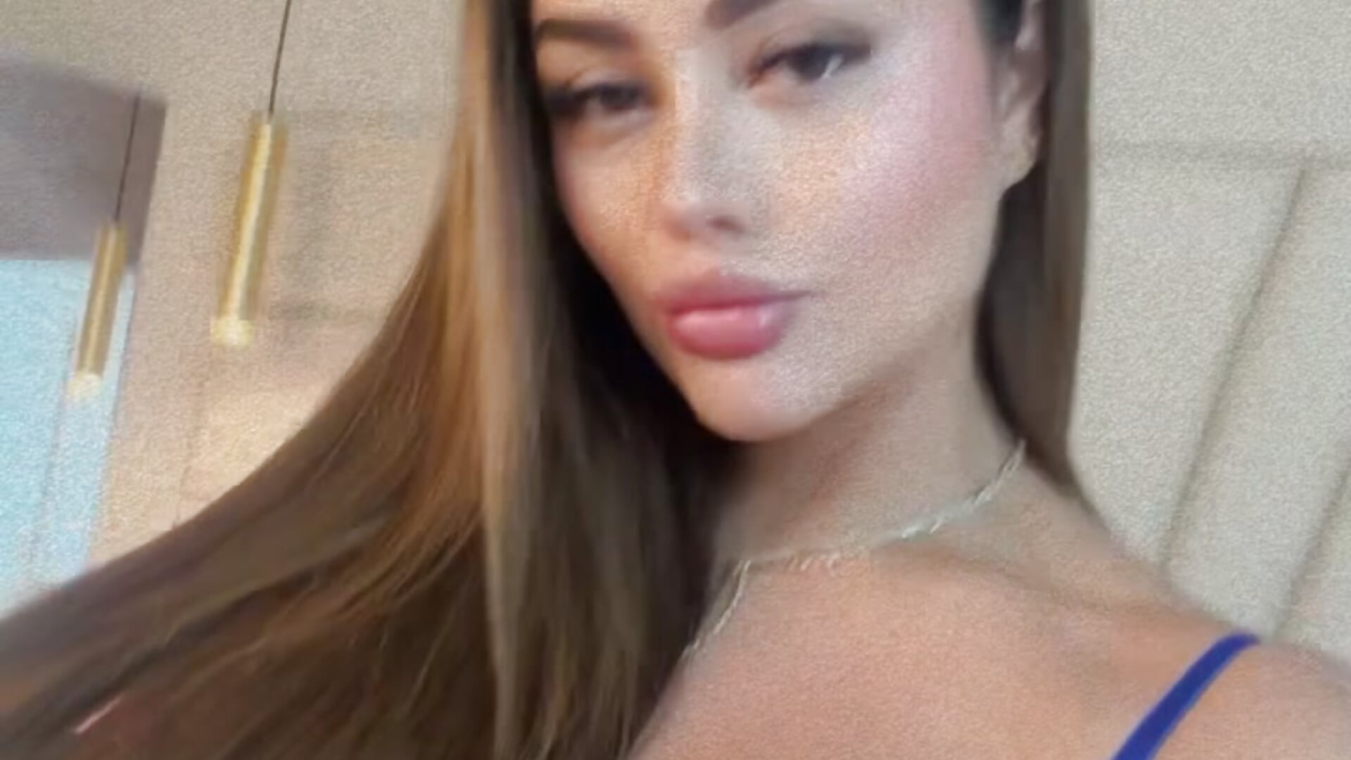 💦 — filmik Miss_ary, modela(-lki) na kamerkach