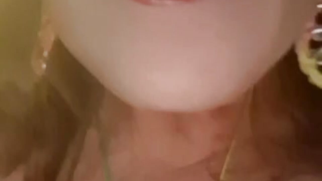 WhatsApp Video 2023-10-31 at 23,44,39 (1)－カメラキャストのbrasiliana49の動画