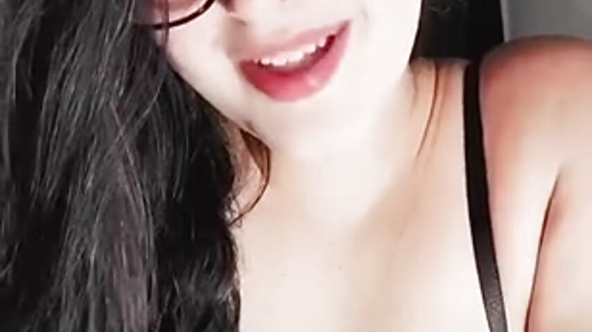 Good girl playing bad. - video by RachelStein cam model