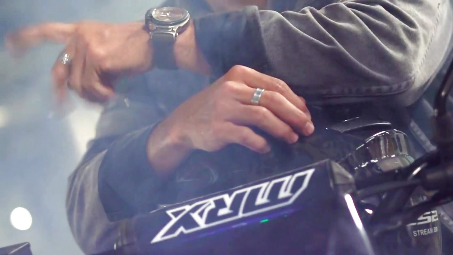 I DECIDE - vidéo du modèle de showcams JuanBlade