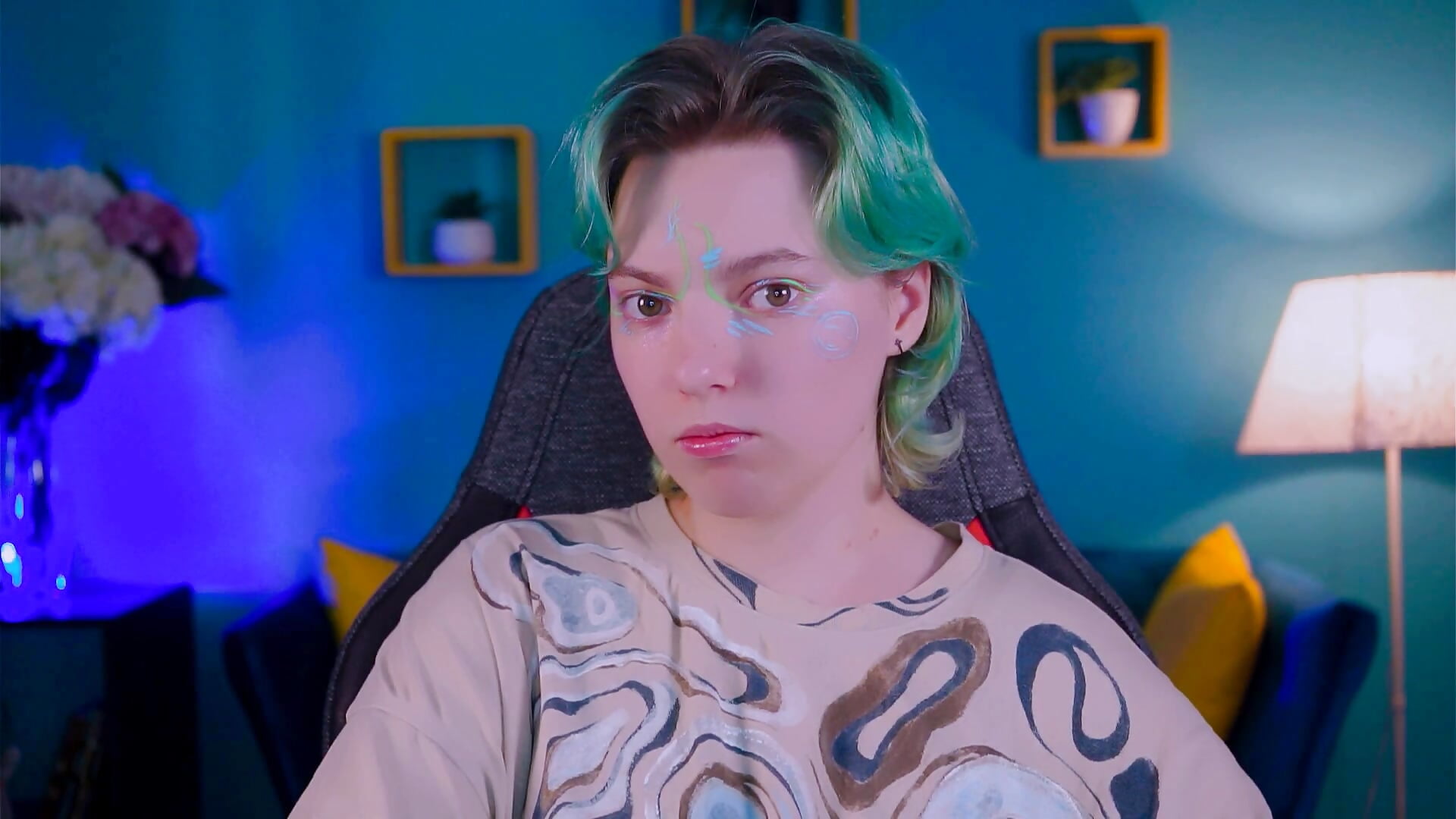 acting like a mantis for 42 seconds - video by RocKStone_ cam model