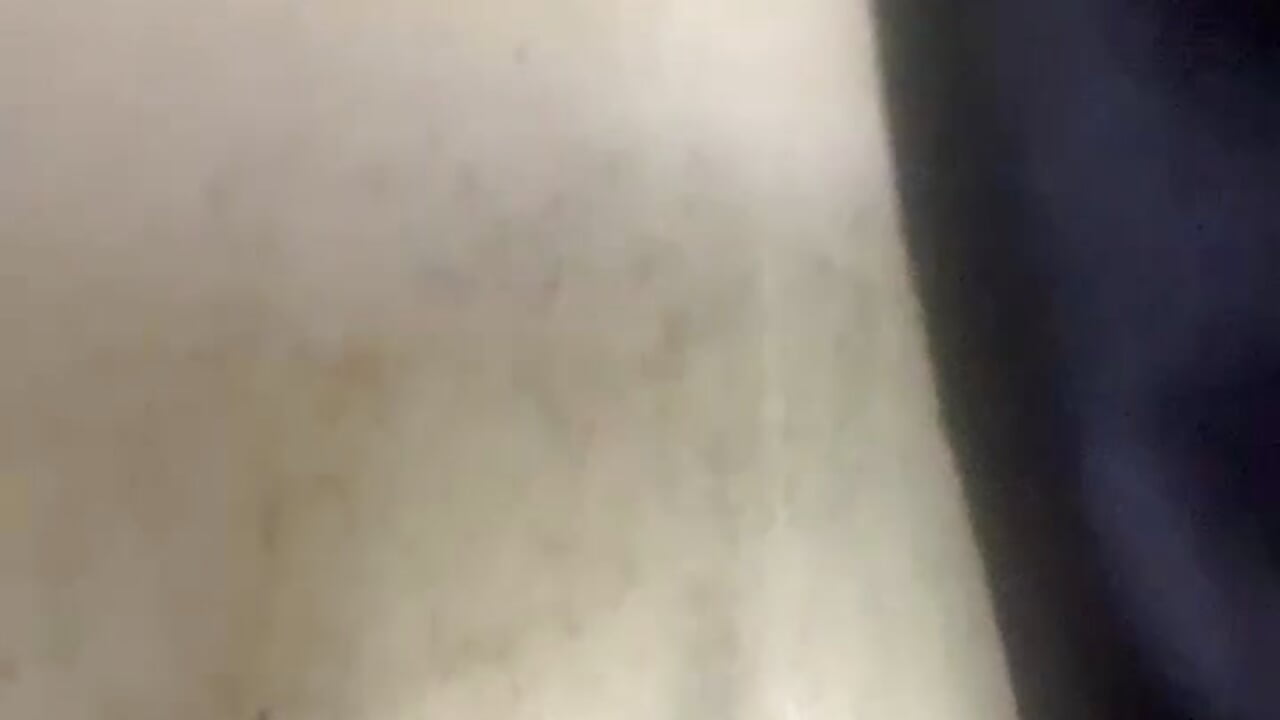 finished quickly in the toilet - video by Boysex227 cam model