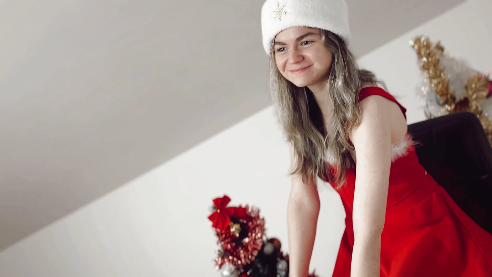 A warm December evening - video by TinaRedly cam model