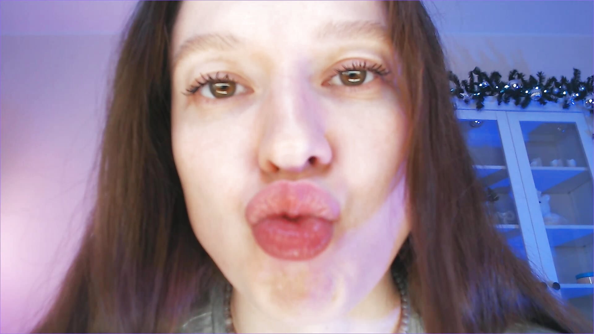 pov: giving u a kiss attack