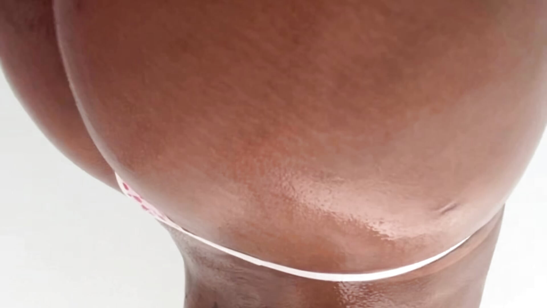 I love having these lines on my big ass 🔥💋 - SharomRoss 캠 모델의 동영상