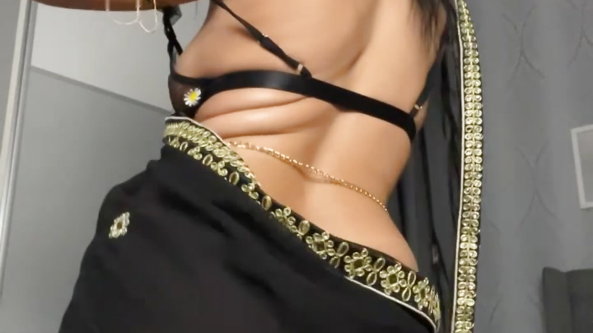 Saree dance strip