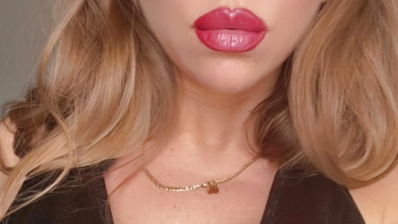 red lips & green eyes 🧚🏼‍♀️ - XXX video by AlessiaAura